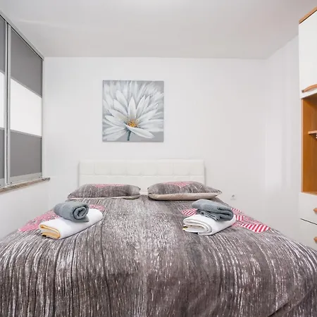 דירה Tina Vrh (Krk)